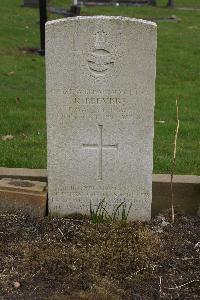 Harrogate (Stonefall) Cemetery - Beevers, Kenneth