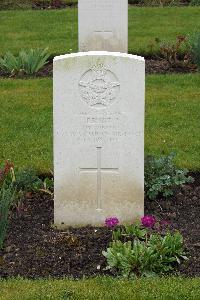 Harrogate (Stonefall) Cemetery - Bunt, Eugene