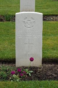 Harrogate (Stonefall) Cemetery - Hogg, Aubrey