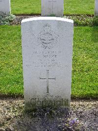 Reichswald Forest War Cemetery - Bruce, Wallace