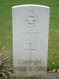 Reichswald Forest War Cemetery - Brunton, Ronald Lewis