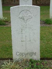 Reichswald Forest War Cemetery - Callis, Roy