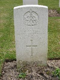 Reichswald Forest War Cemetery - Capper, Horace