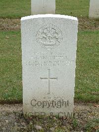 Reichswald Forest War Cemetery - Carruthers, Eric