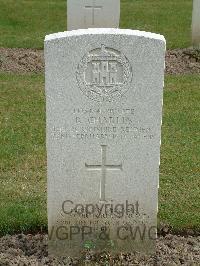 Reichswald Forest War Cemetery - Charles, Raymond