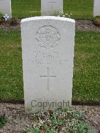 Reichswald Forest War Cemetery - Chatham, James