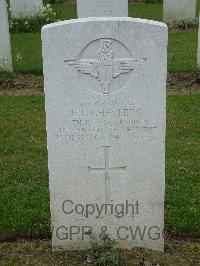 Reichswald Forest War Cemetery - Chesters, Edwin Thomas