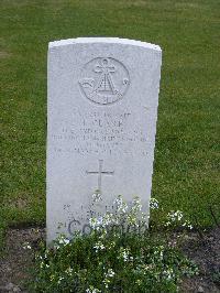 Reichswald Forest War Cemetery - Clare, Thomas