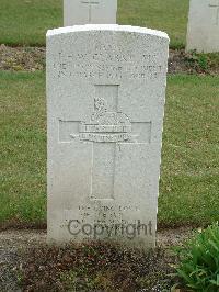 Reichswald Forest War Cemetery - Clarke, Peter Henry Woodthorpe