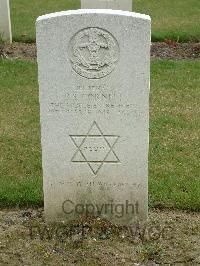 Reichswald Forest War Cemetery - Cornell, Basil Seymour