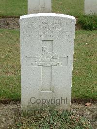 Reichswald Forest War Cemetery - Couszins, Ralph