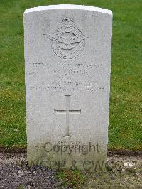 Reichswald Forest War Cemetery - Cronk, Leslie William