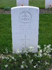 Reichswald Forest War Cemetery - Crook, James Edwin