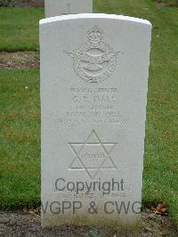 Reichswald Forest War Cemetery - Dale, George Raynor