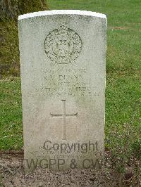 Reichswald Forest War Cemetery - Dennis, Ronald Victor