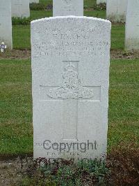 Reichswald Forest War Cemetery - Dickens, Henry