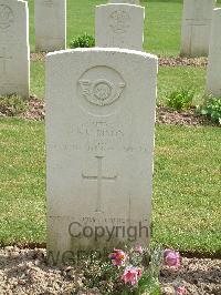 Reichswald Forest War Cemetery - Dixon, Norman Kendall