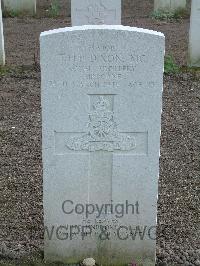 Reichswald Forest War Cemetery - Dixon, Thomas Hugh Peter