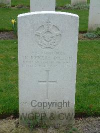 Reichswald Forest War Cemetery - Douglas, John Keith