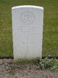 Reichswald Forest War Cemetery - Dunsmore, William King