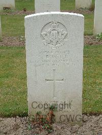 Reichswald Forest War Cemetery - Dunster, Thomas