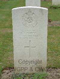 Reichswald Forest War Cemetery - Dutfield, Wilfred Ernest