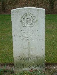 Reichswald Forest War Cemetery - Dyer, Donald