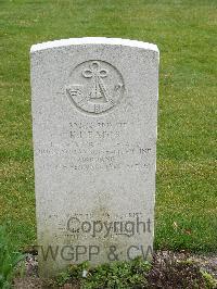 Reichswald Forest War Cemetery - Eades, Kenneth Ivor