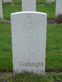 Reichswald Forest War Cemetery - Earle, Thomas