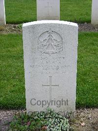 Reichswald Forest War Cemetery - Evans, Ronald