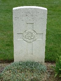 Reichswald Forest War Cemetery - Fowler, Derek