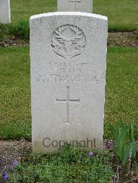 Reichswald Forest War Cemetery - Fox, Thomas William