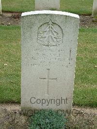 Reichswald Forest War Cemetery - France, Richard