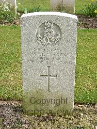 Reichswald Forest War Cemetery - Francis, Walter Joseph Thomas