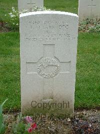 Reichswald Forest War Cemetery - Fulker, Leslie