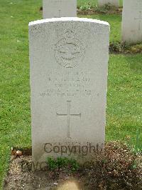 Reichswald Forest War Cemetery - Gillard, Kenneth Sydney