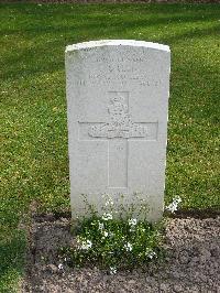 Reichswald Forest War Cemetery - Green, James