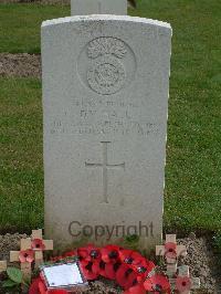 Reichswald Forest War Cemetery - Hall, Dennis Victor