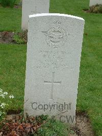 Reichswald Forest War Cemetery - Hall, Robert Clifford