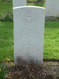 Reichswald Forest War Cemetery - Harding, Ronald William