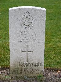 Reichswald Forest War Cemetery - Hatt, Ronald Henry William