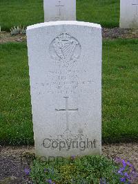 Reichswald Forest War Cemetery - Hilton, Francis