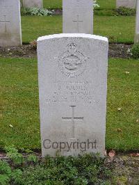 Reichswald Forest War Cemetery - Holmes, James