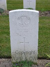 Reichswald Forest War Cemetery - Holt, Cyril Henry