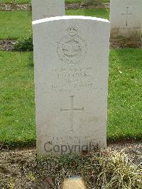 Reichswald Forest War Cemetery - Howe, John Thompson