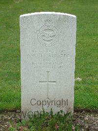 Reichswald Forest War Cemetery - Huckle, Alan William