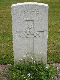 Reichswald Forest War Cemetery - Hughes, Hywel Owen