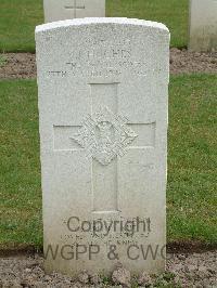 Reichswald Forest War Cemetery - Hughes, James