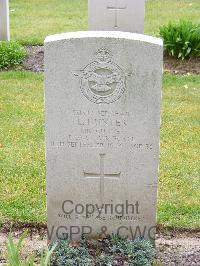 Reichswald Forest War Cemetery - Hunter, Leonard