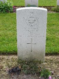 Reichswald Forest War Cemetery - Hutt, Robert Keith